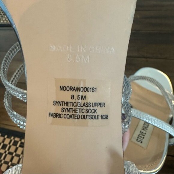 Steve Madden Silver Rhinestone Clear Strap Heels Size 8.5 Elegant Party Sandals - Picture 10 of 11